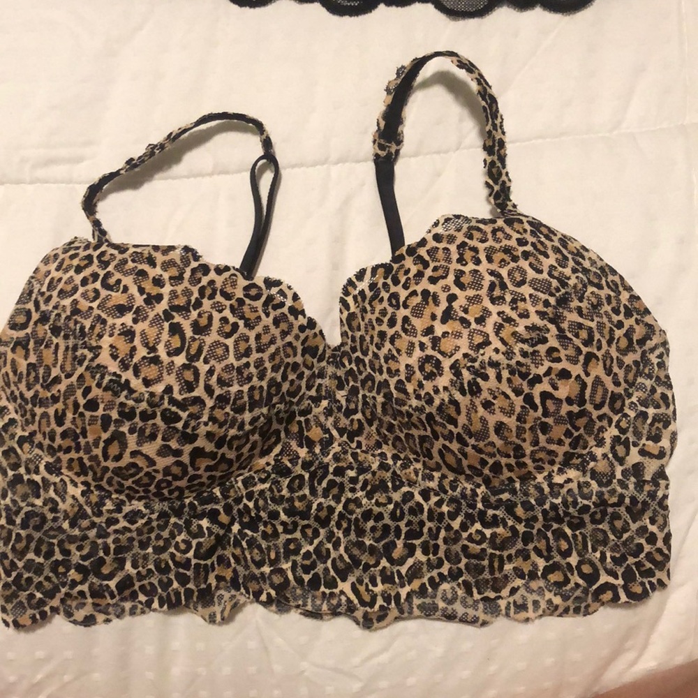 Victoria’s Secret pink bralette